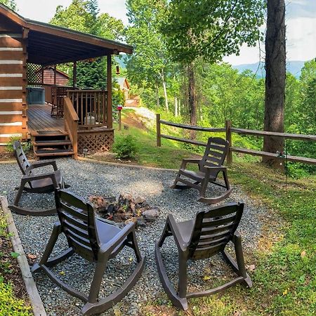 Cozy Cabin With Hot Tub And Smoky Mountain Views! Vila Bryson City Exterior foto