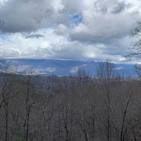 Cozy Cabin With Hot Tub And Smoky Mountain Views! Vila Bryson City Exterior foto