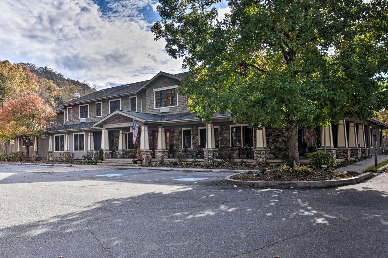 Cozy Cabin With Hot Tub And Smoky Mountain Views! Vila Bryson City Exterior foto