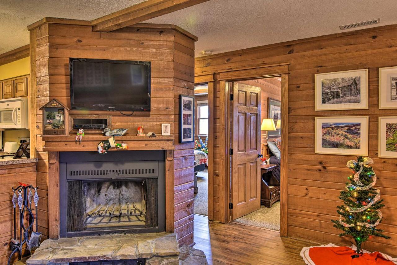 Cozy Cabin With Hot Tub And Smoky Mountain Views! Vila Bryson City Exterior foto