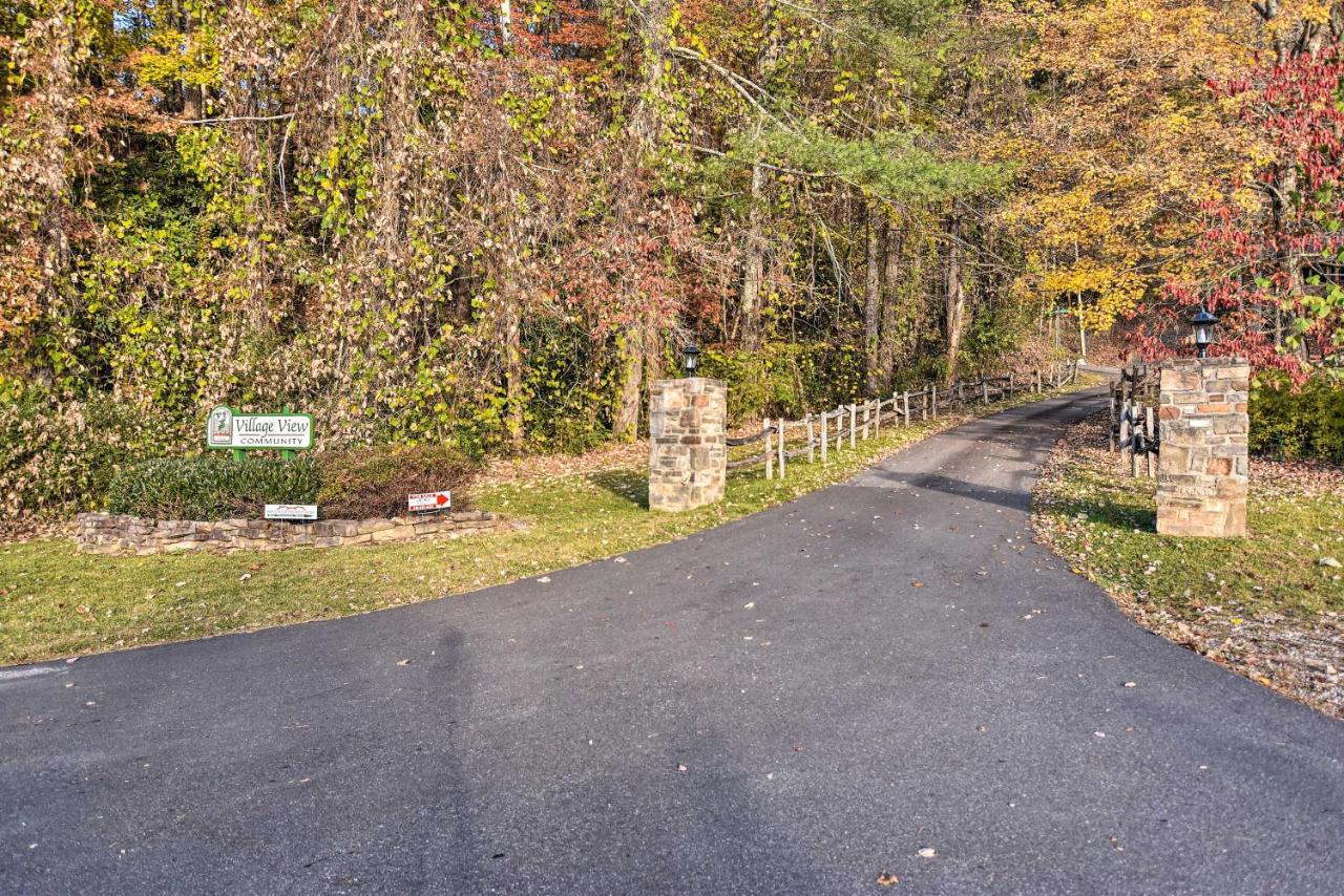 Cozy Cabin With Hot Tub And Smoky Mountain Views! Vila Bryson City Exterior foto